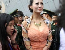 美女来了王李丹妮,王李丹妮的蜕变之路