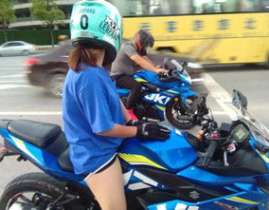 小姐姐骑女装摩托车视频,小姐姐骑女装摩托车，演绎独特魅力风采